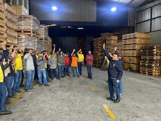 Leia mais sobre o artigo Trabalhadores da Amam Embalagens conquistam reajuste de 7,10% com aumento real de 2%